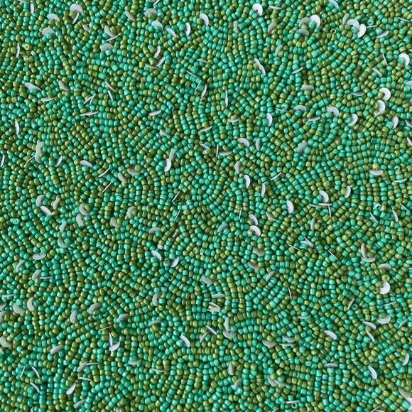 Tiramisu Christmas Hand Beaded Placemat 15in Holiday Glam Home Decor NEW - Picture 7 of 10